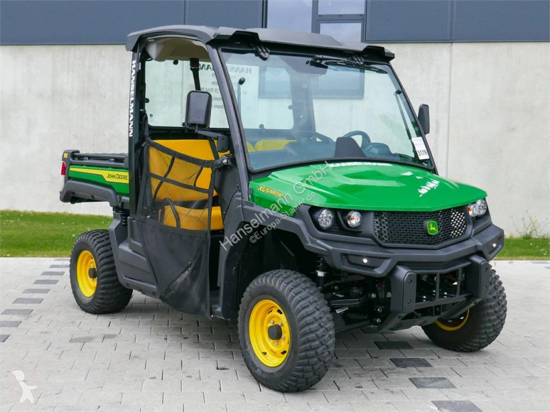 جرار مناولة John Deere Gator XUV865M