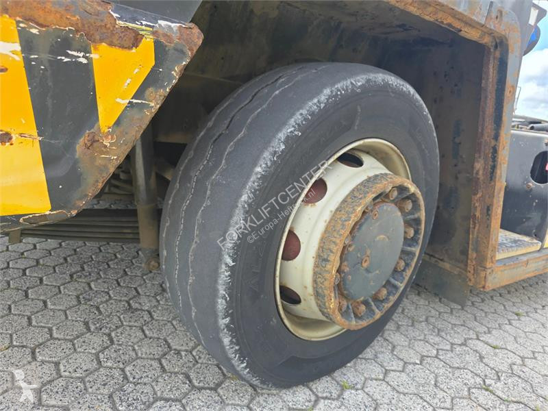 Magazijntrekker Terberg 4x4