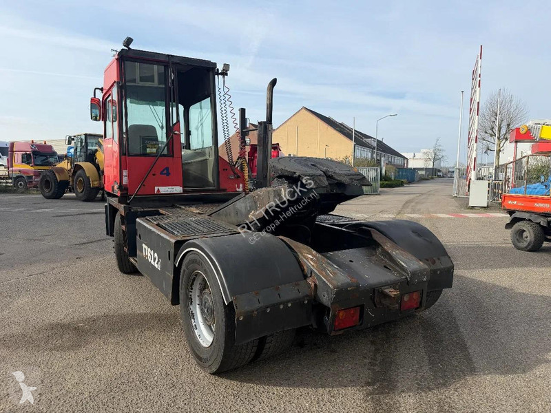 Влекач Kalmar TT612D