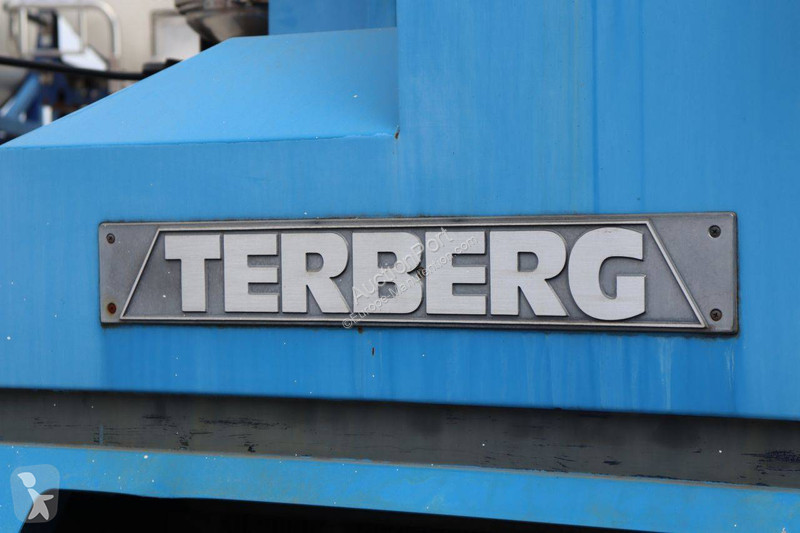 Manipulační traktor Terberg YT180
