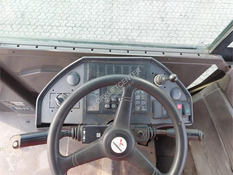 جرار مناولة Terberg RT282 4x4
