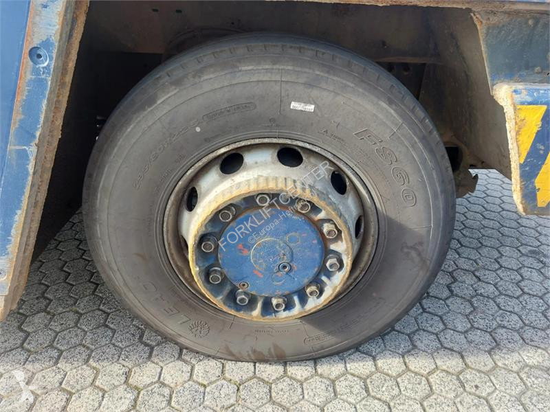 جرار مناولة Terberg 4x4