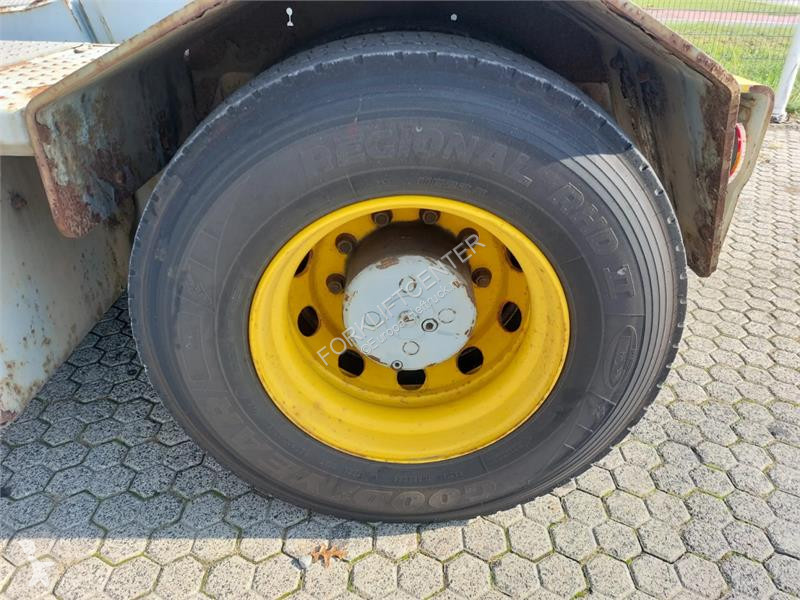 Ťahač Terberg TT223