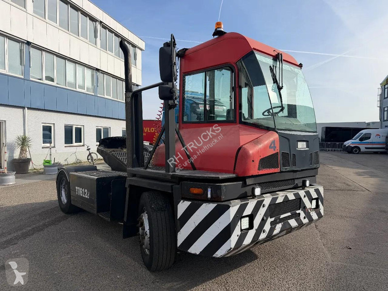 Влекач Kalmar TT612D