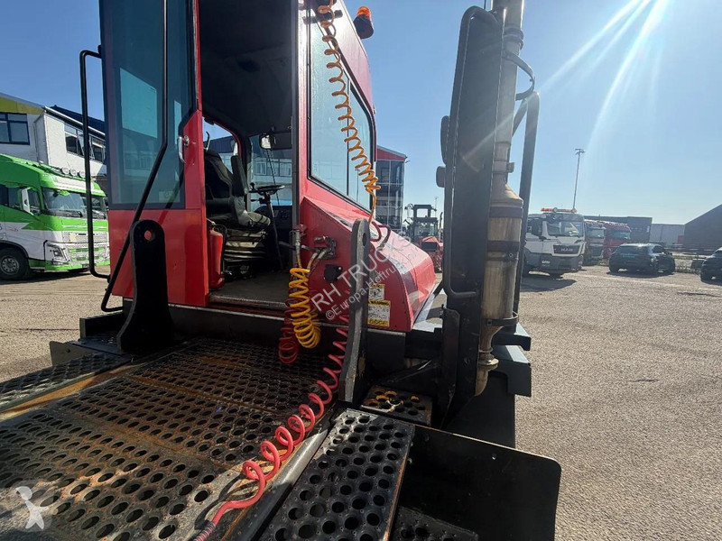 جرار مناولة Kalmar TT612D