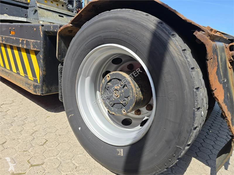 جرار مناولة Terberg 4x4