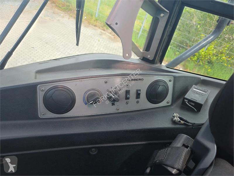 Magazijntrekker Terberg 4x4
