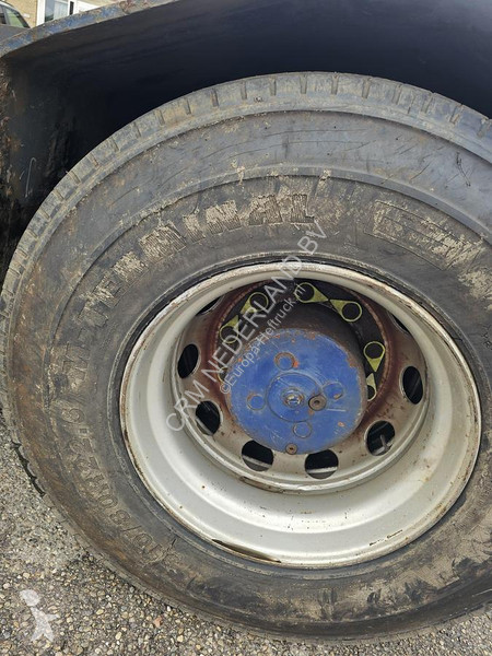 Alt utilaj Terberg /TERMINAL TRACTOR 4X4/...