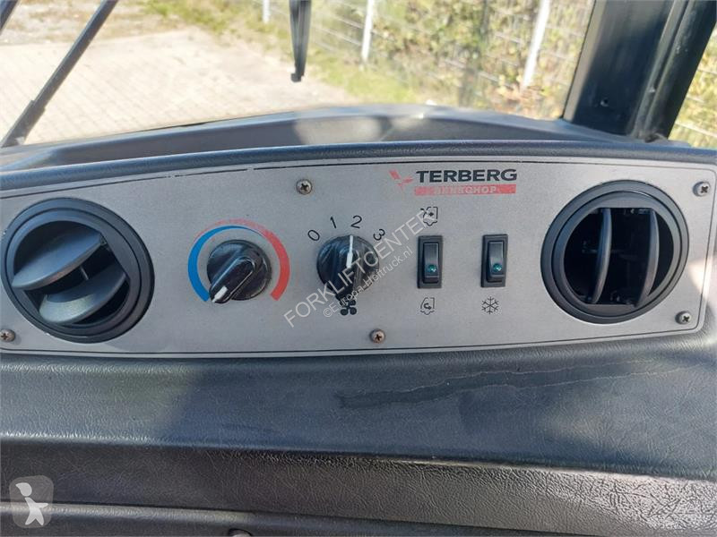 Ťahač Terberg TT223