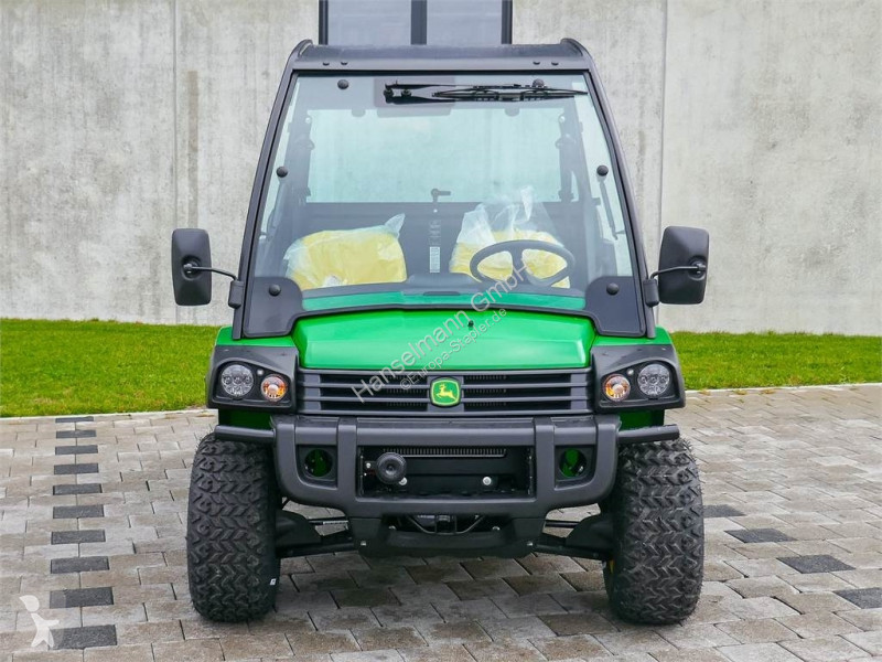 Carrello trattore John Deere HPX815E