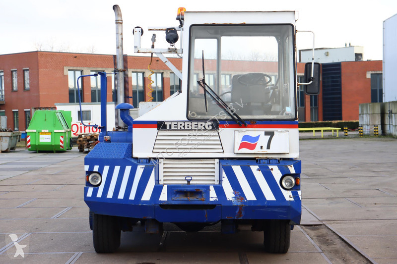 Magazijntrekker Terberg TRT89