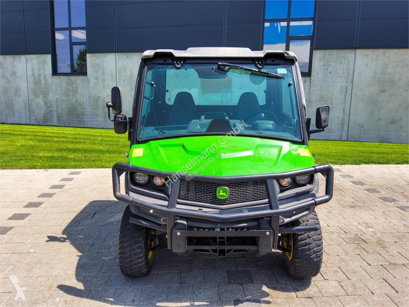 جرار مناولة John Deere XUV865M