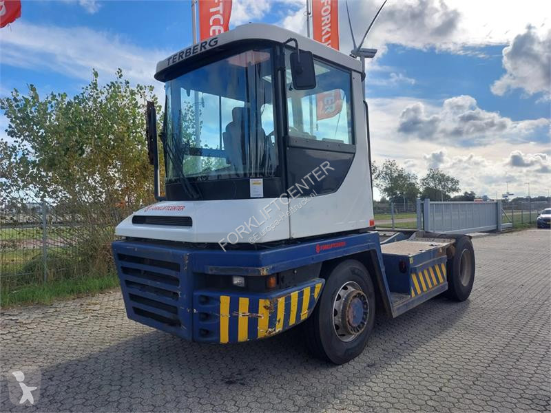 جرار مناولة Terberg 4x4