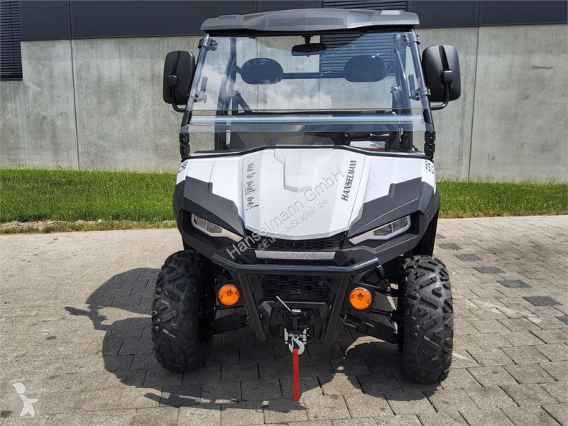جرار مناولة  Gator UTV 1100