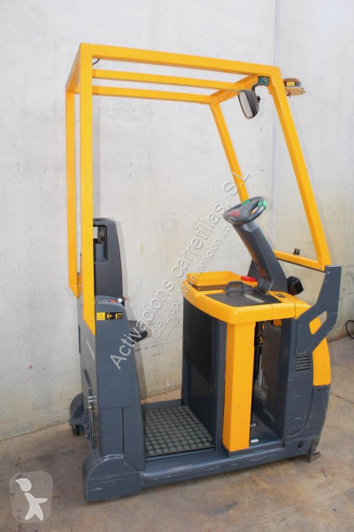 货运拖拉机 Jungheinrich EZS 350 XL