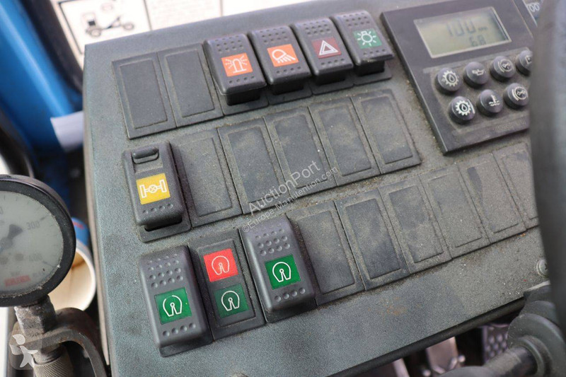 Manipulační traktor Terberg YT180