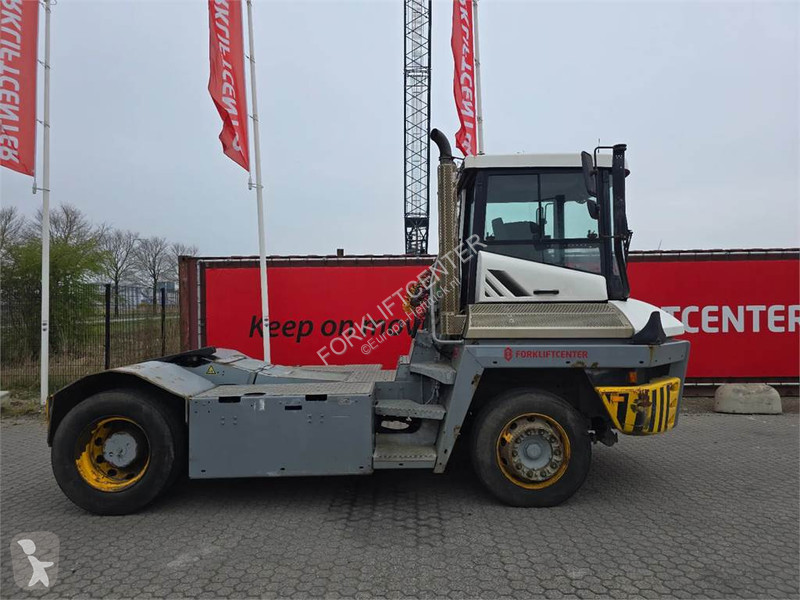 جرار مناولة Terberg TT223