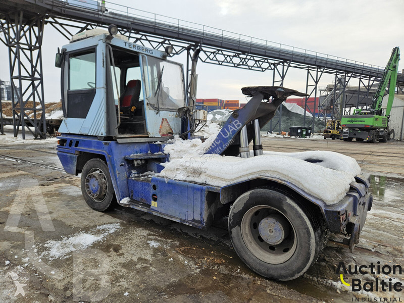 Тягач складской буксирный Terberg R222