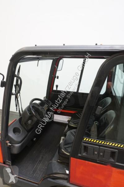 Tractor de movimentação Linde 127-05