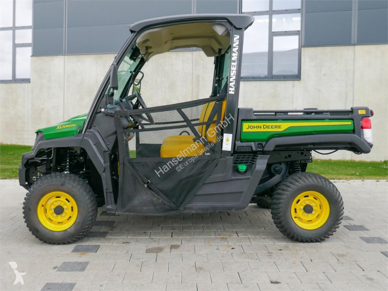 جرار مناولة John Deere Gator XUV865M