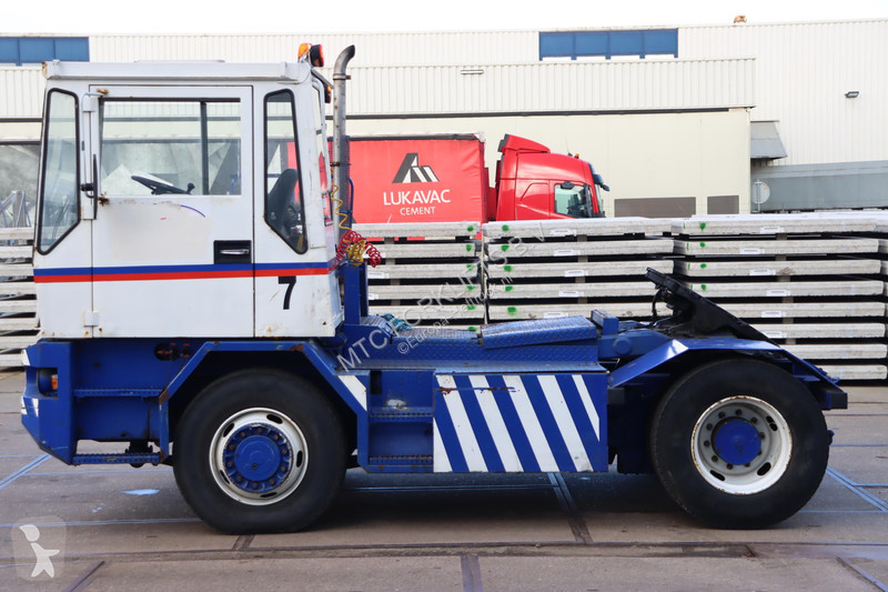 Magazijntrekker Terberg TRT89