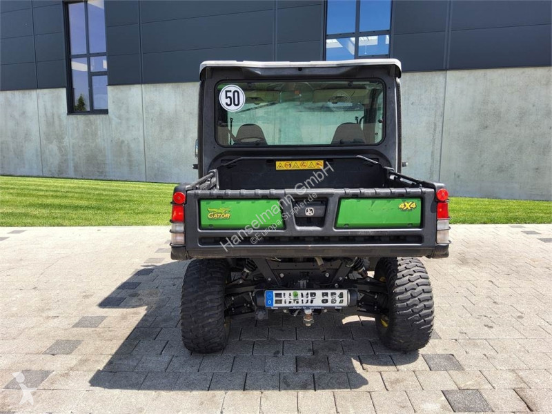 جرار مناولة John Deere XUV865M