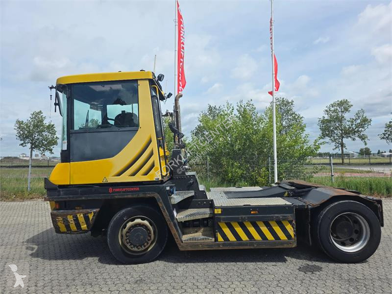 Magazijntrekker Terberg 4x4