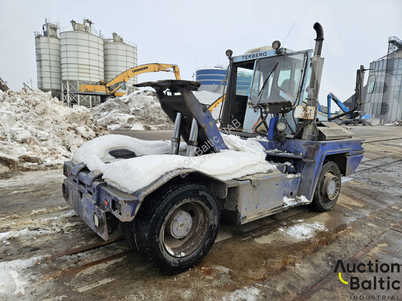 Тягач складской буксирный Terberg R222