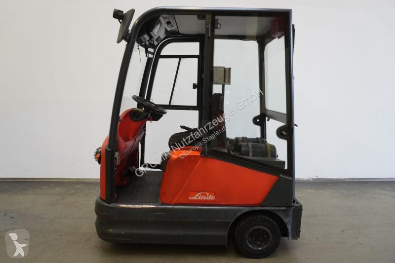 Tracteur de manutention Linde 126