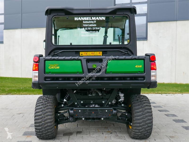 جرار مناولة John Deere Gator XUV865M