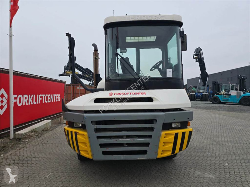 جرار مناولة Terberg TT223