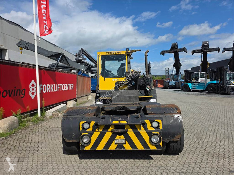 Carrello trattore Terberg RT282 4x4