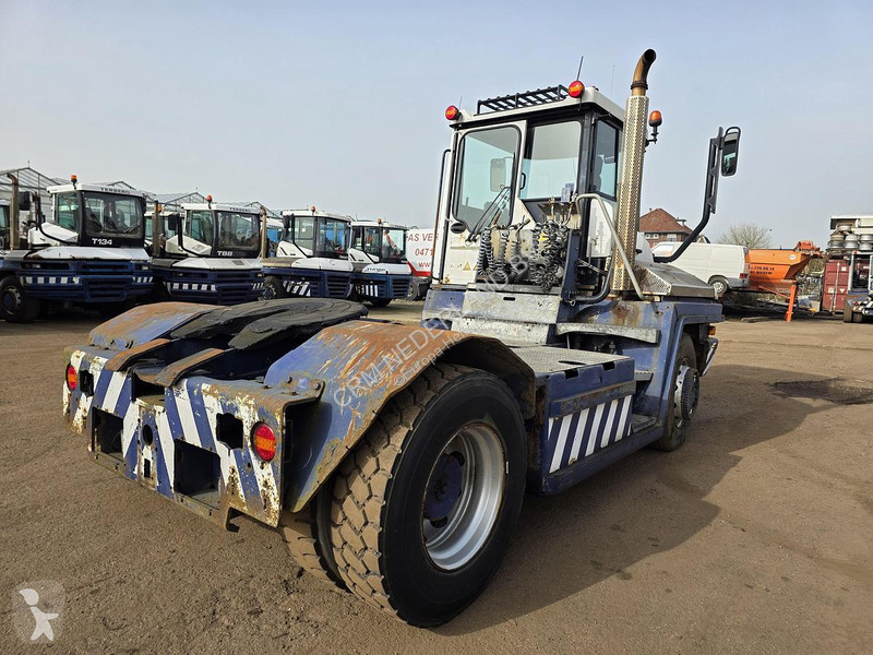 جرار مناولة Terberg | TERMINAL TRACTOR 4X4|...