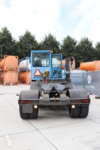 Manipulační traktor Terberg YT180