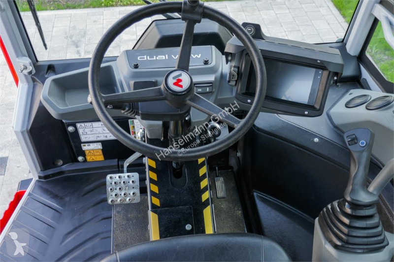 جرار مناولة  DV100