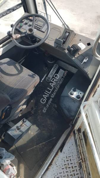 Tracteur de manutention Terberg YT180