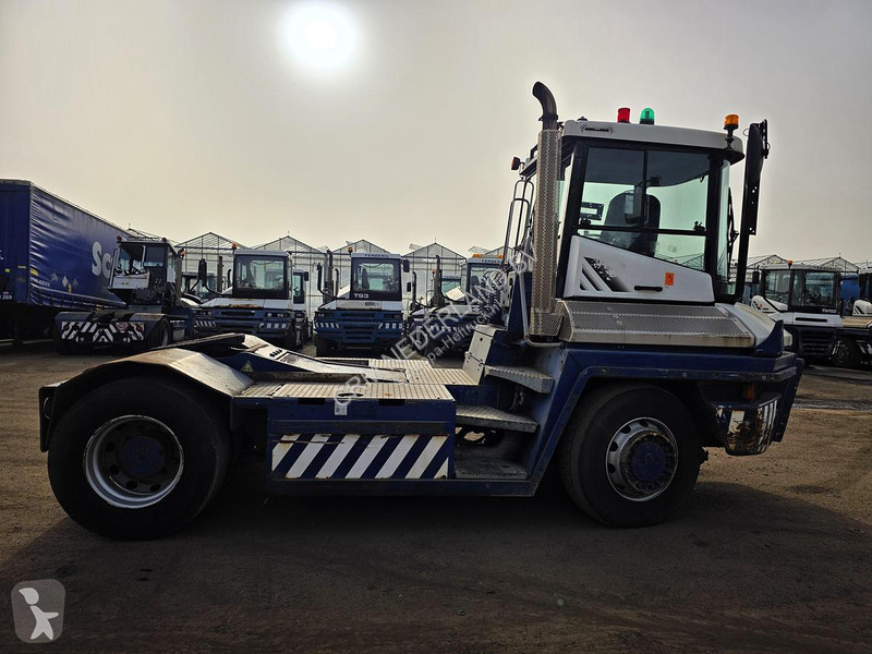 جرار مناولة Terberg | TERMINAL TRACTOR 4X4|...