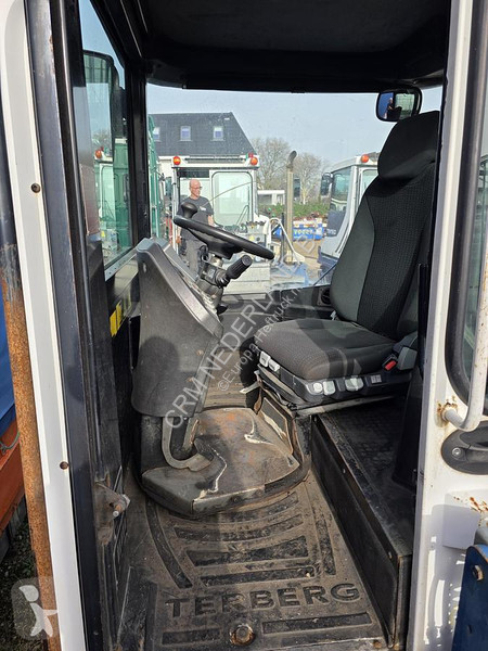 جرار مناولة Terberg | TERMINAL TRACTOR 4X4|...