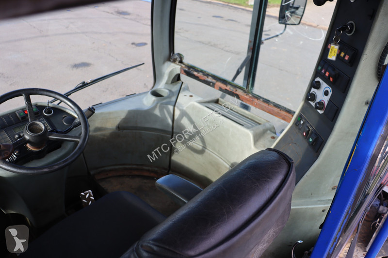 جرار مناولة Terberg TT220