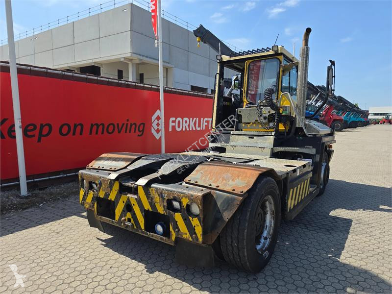 جرار مناولة Terberg 4x4
