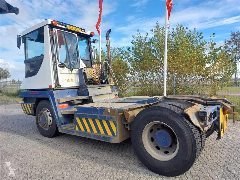جرار مناولة Terberg 4x4