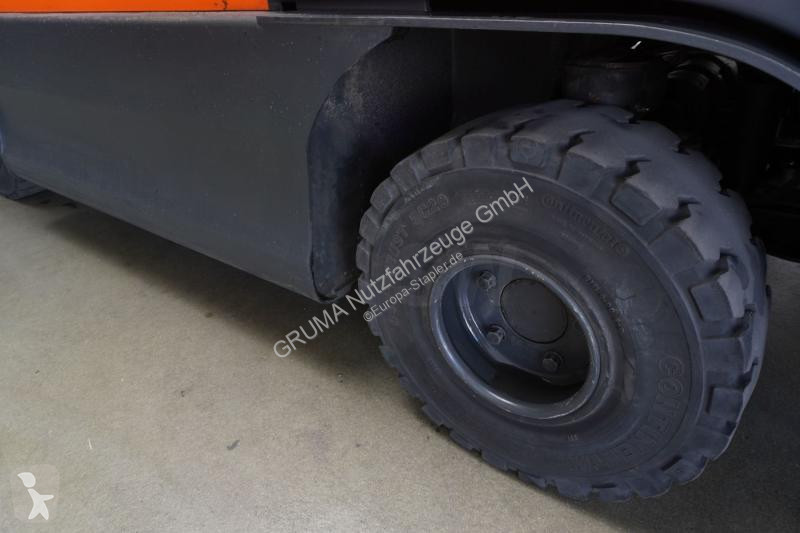 جرار مناولة Linde 127-05
