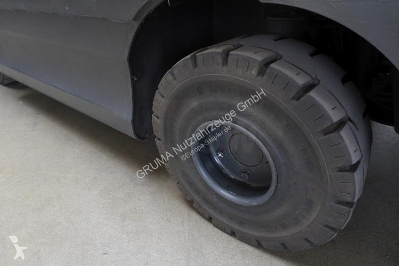 جرار مناولة Linde 127-05