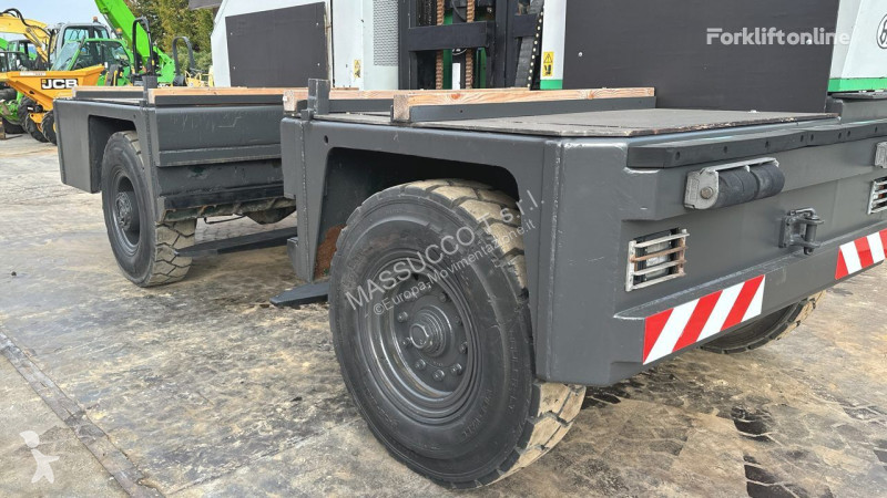Carrello trattore  HT10 4X2