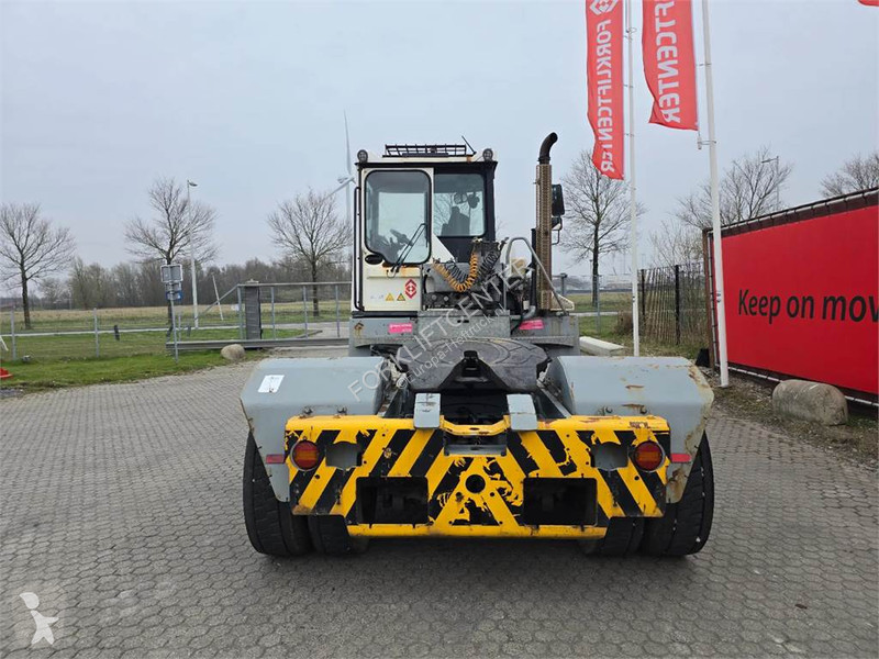 جرار مناولة Terberg TT223