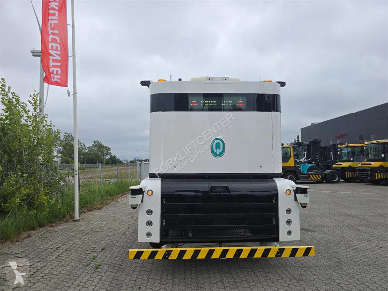 Ťahač  Autonomous Q-Truck Q084D