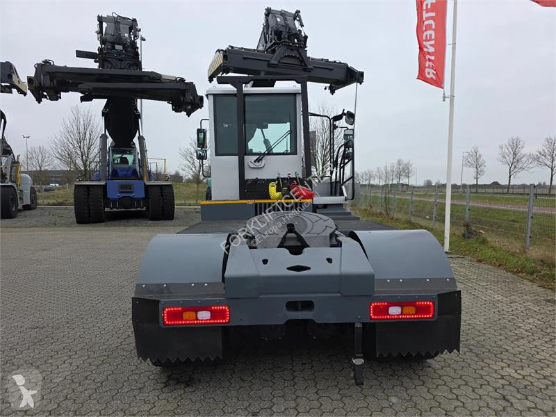 جرار مناولة  E-Truck S2
