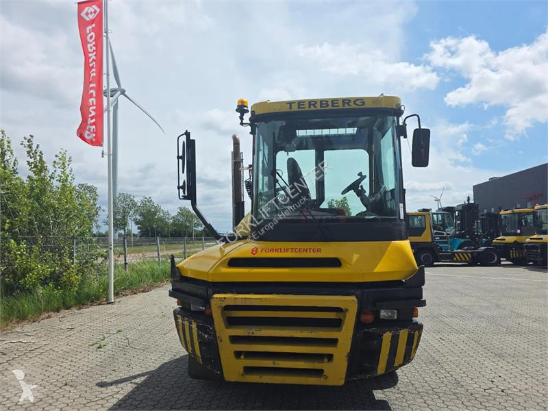 Magazijntrekker Terberg 4x4