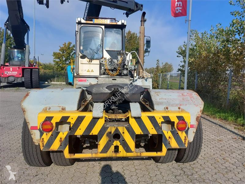 Ťahač Terberg TT223