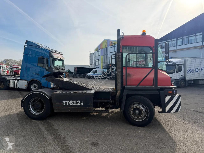 Влекач Kalmar TT612D